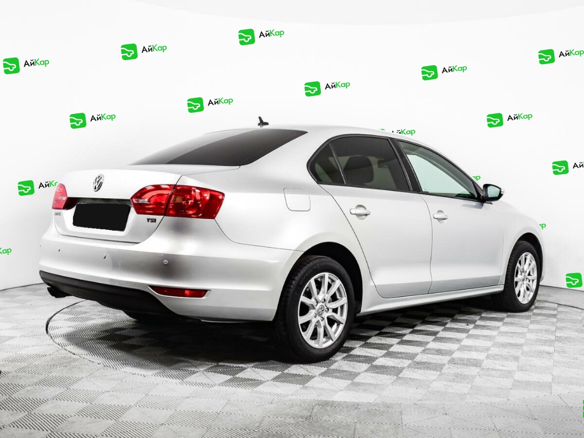 Volkswagen Jetta с пробегом — 2014 год. Фото: #4