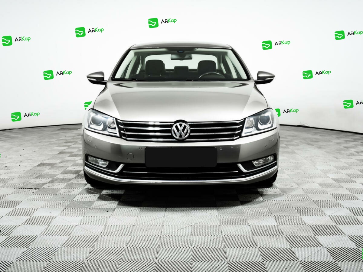Volkswagen Passat с пробегом — 2012 год. Фото: #1