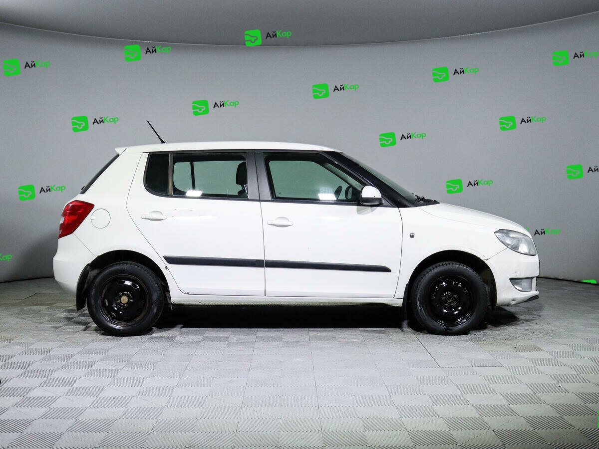 Skoda Fabia с пробегом — 2014 год. Фото: #3