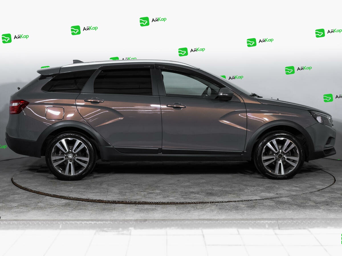 Lada (ВАЗ) Vesta с пробегом — 2021 год. Фото: #3