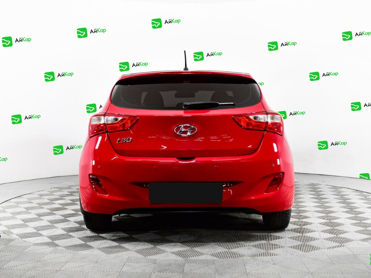 Hyundai i30 с пробегом — 2014 год. Фото: #5