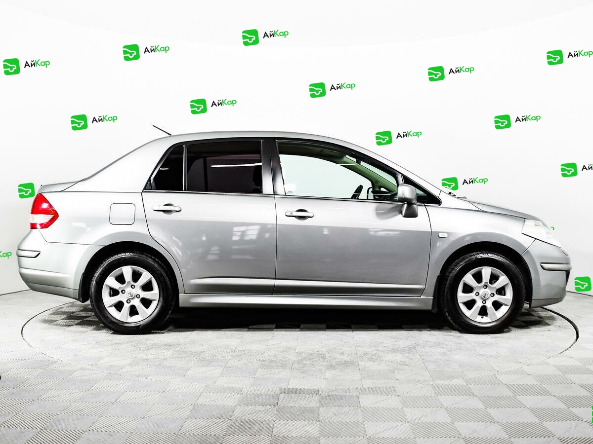 Nissan Tiida с пробегом — 2013 год. Фото: #3