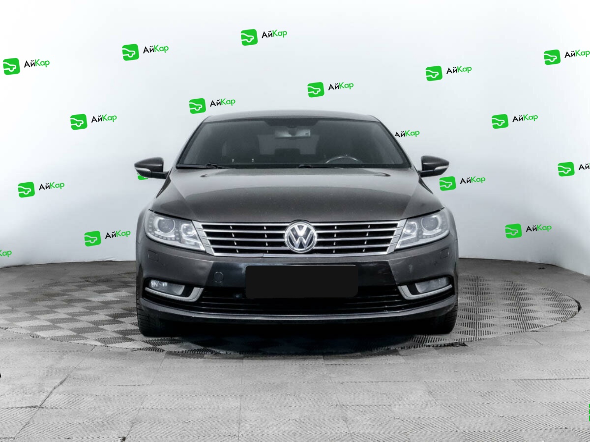Volkswagen Passat CC с пробегом — 2012 год. Фото: #1