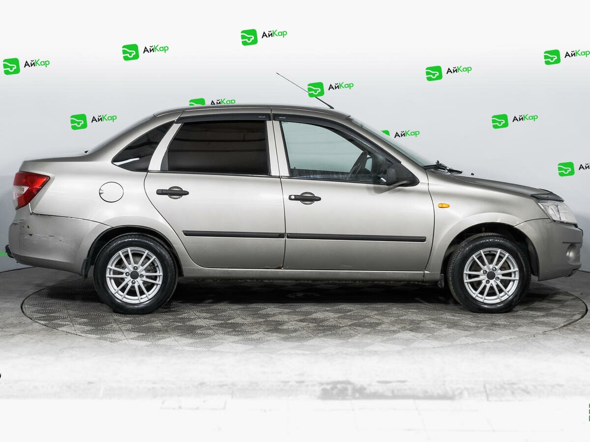 Lada (ВАЗ) Granta с пробегом — 2012 год. Фото: #3