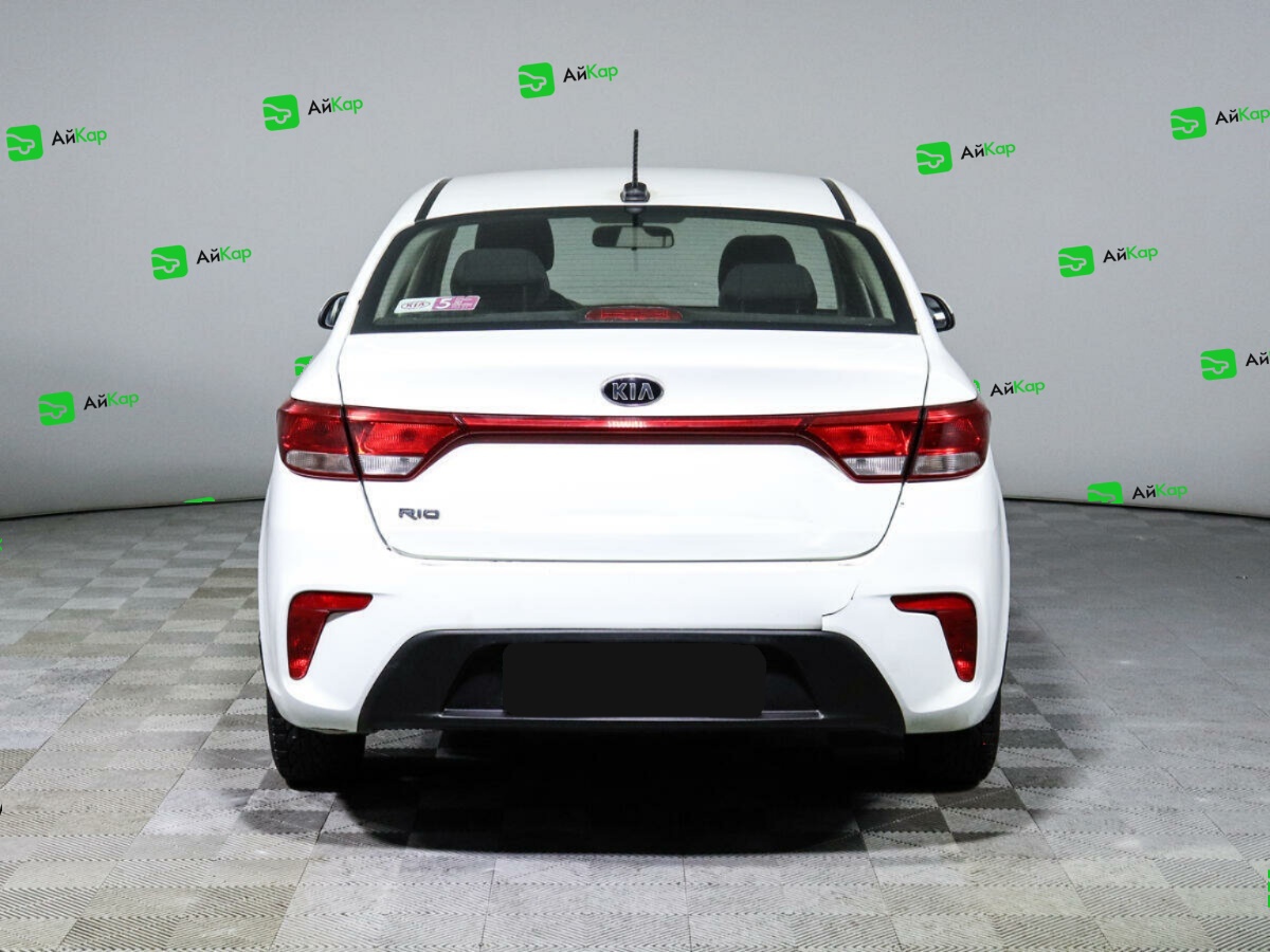 Kia Rio с пробегом — 2017 год. Фото: #5