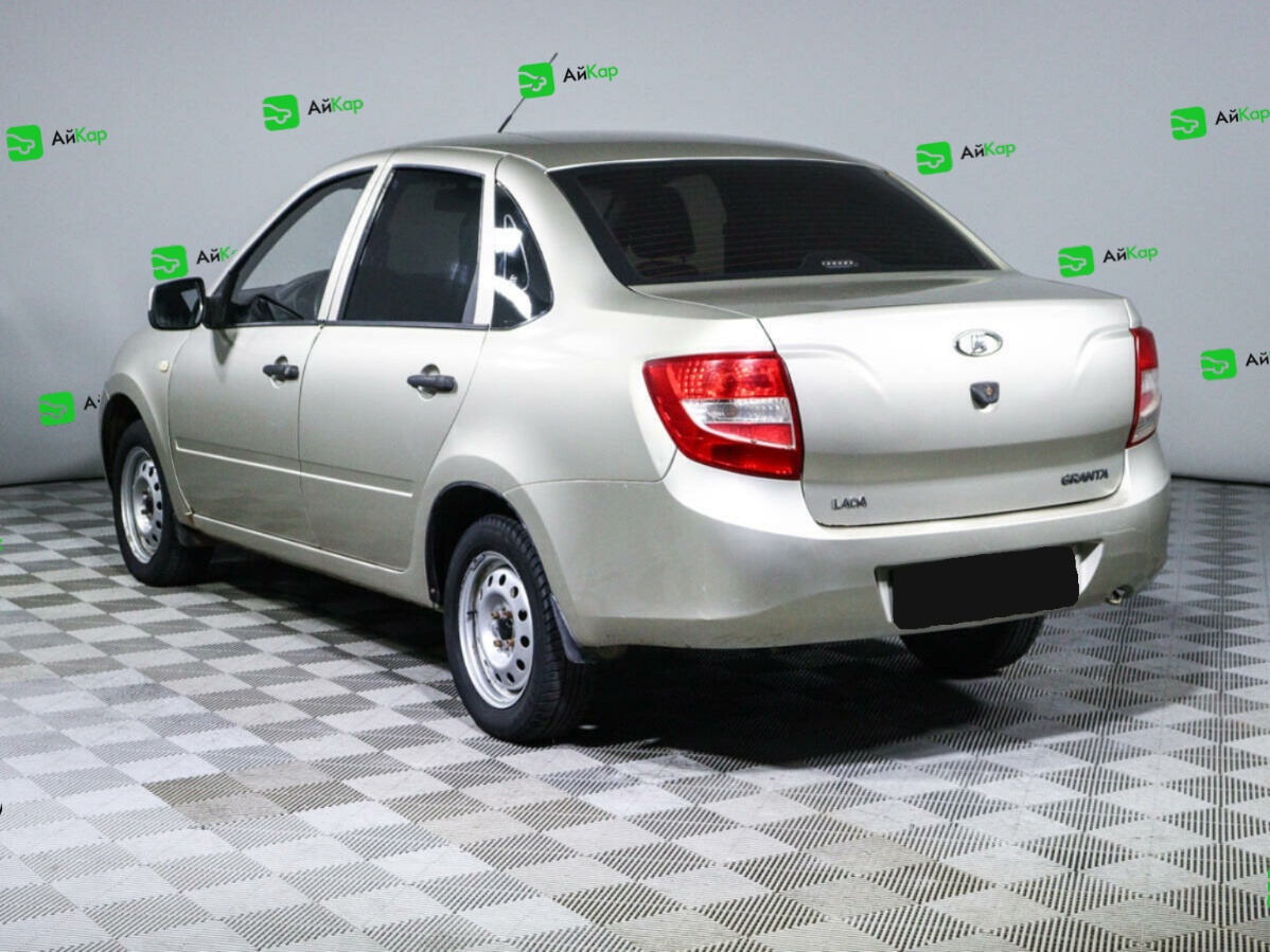 Lada (ВАЗ) Granta с пробегом — 2013 год. Фото: #5