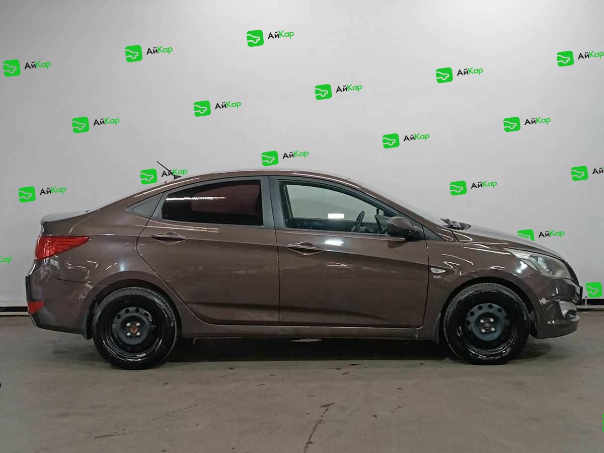 Hyundai Solaris с пробегом — 2016 год. Фото: #3