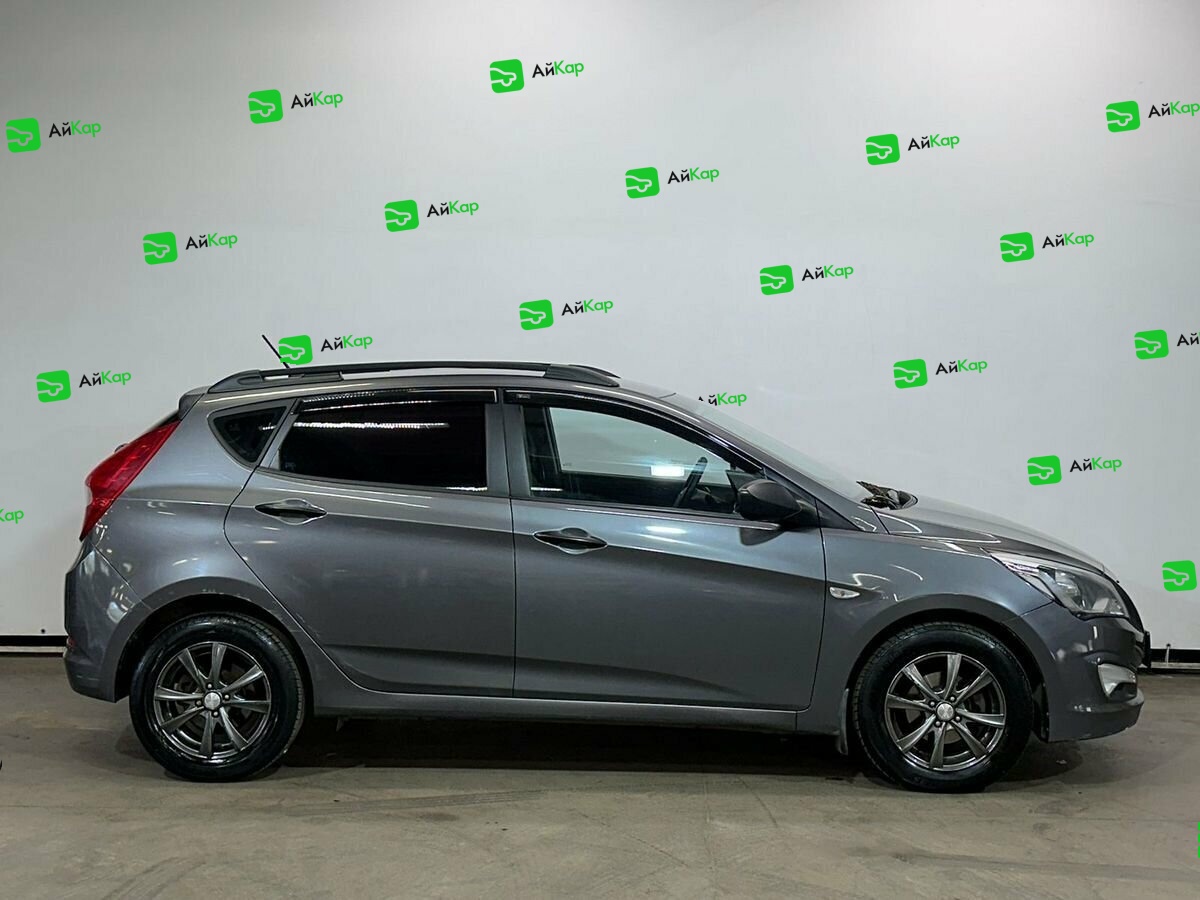 Hyundai Solaris с пробегом — 2015 год. Фото: #3