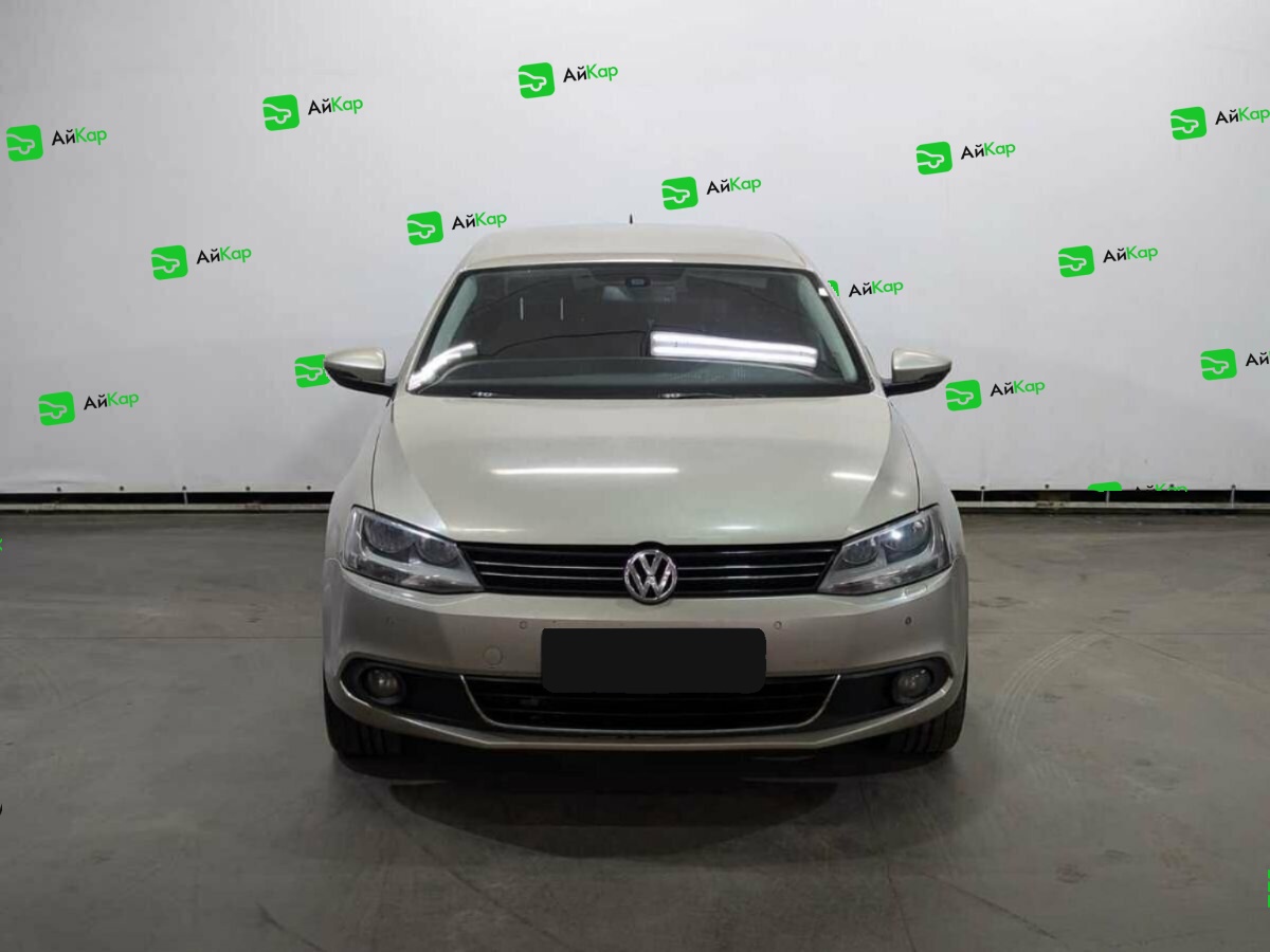 Volkswagen Jetta с пробегом — 2012 год. Фото: #1