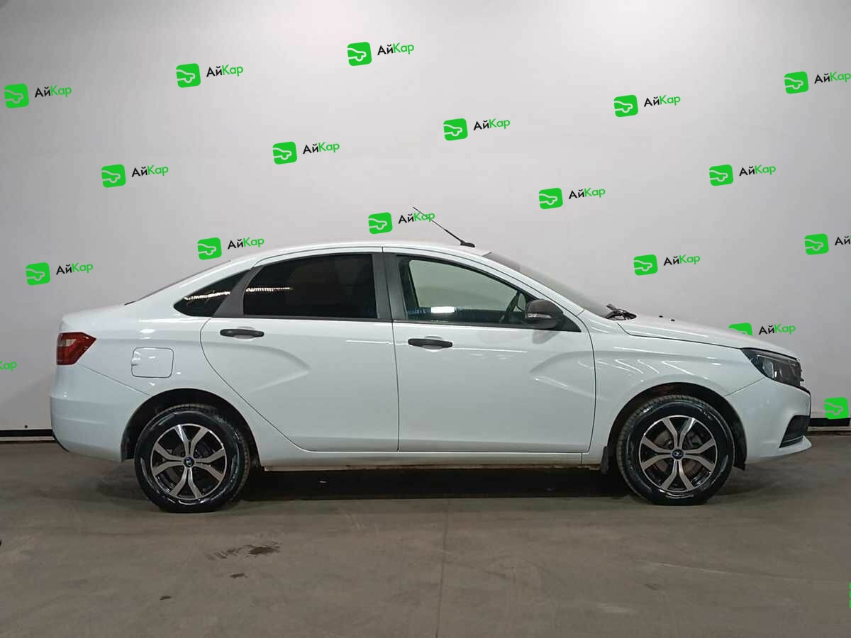 Lada (ВАЗ) Vesta с пробегом — 2016 год. Фото: #3