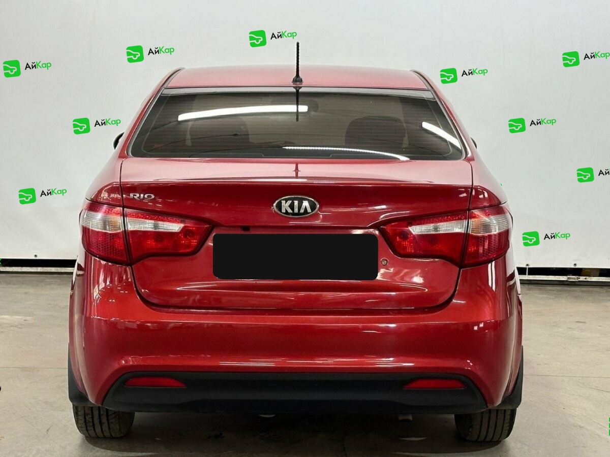 Kia Rio с пробегом — 2013 год. Фото: #5