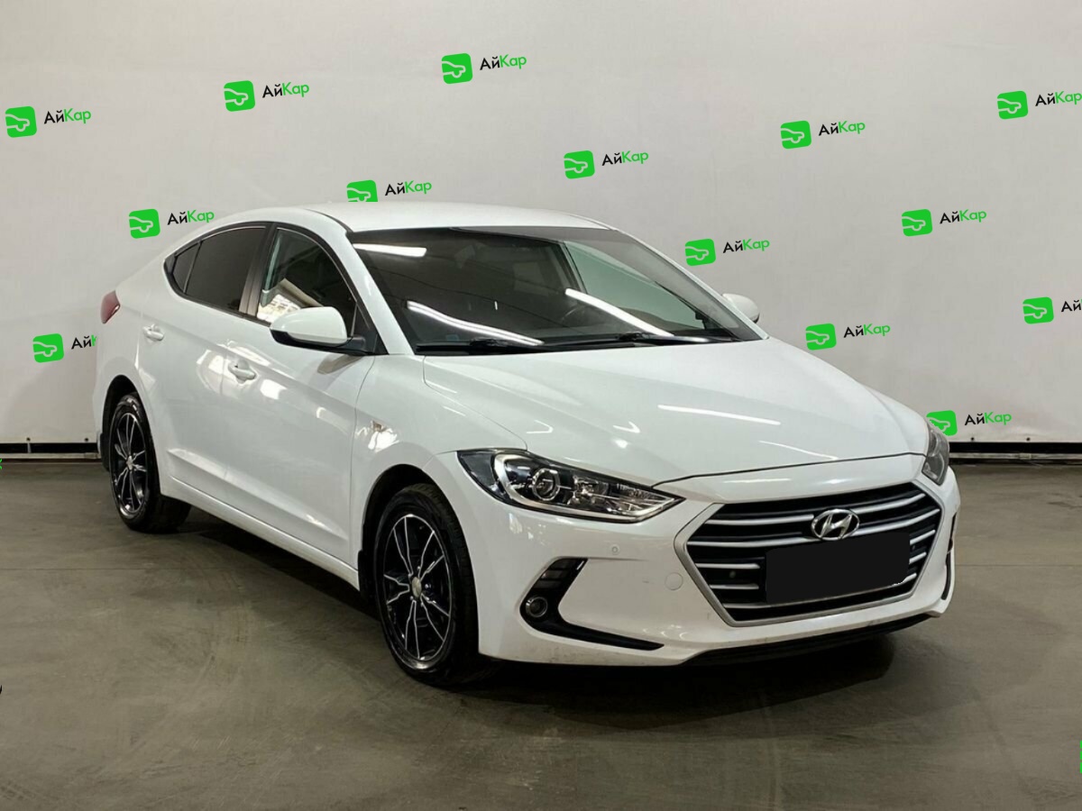 Hyundai Elantra с пробегом — 2017 год. Фото: #2