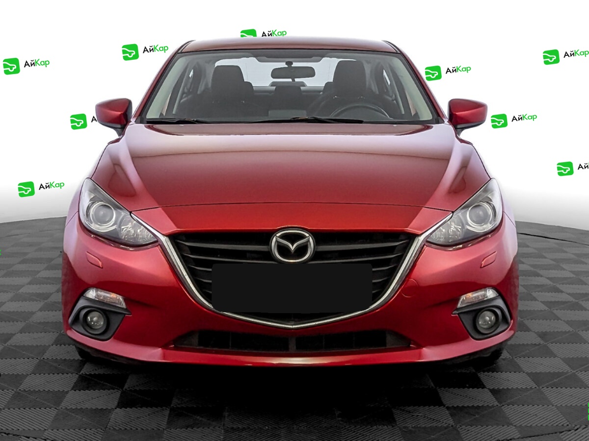 Mazda 3 с пробегом — 2015 год. Фото: #1