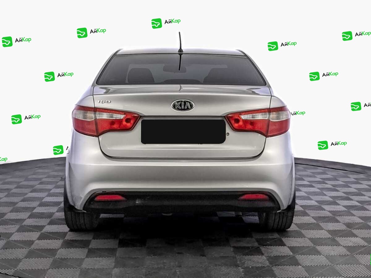 Kia Rio с пробегом — 2014 год. Фото: #5