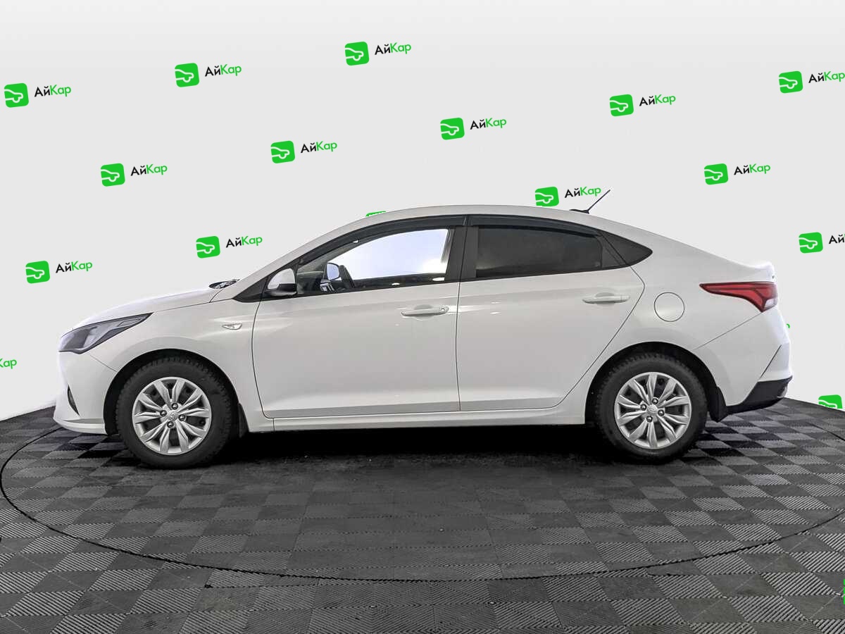 Hyundai Solaris с пробегом — 2022 год. Фото: #7