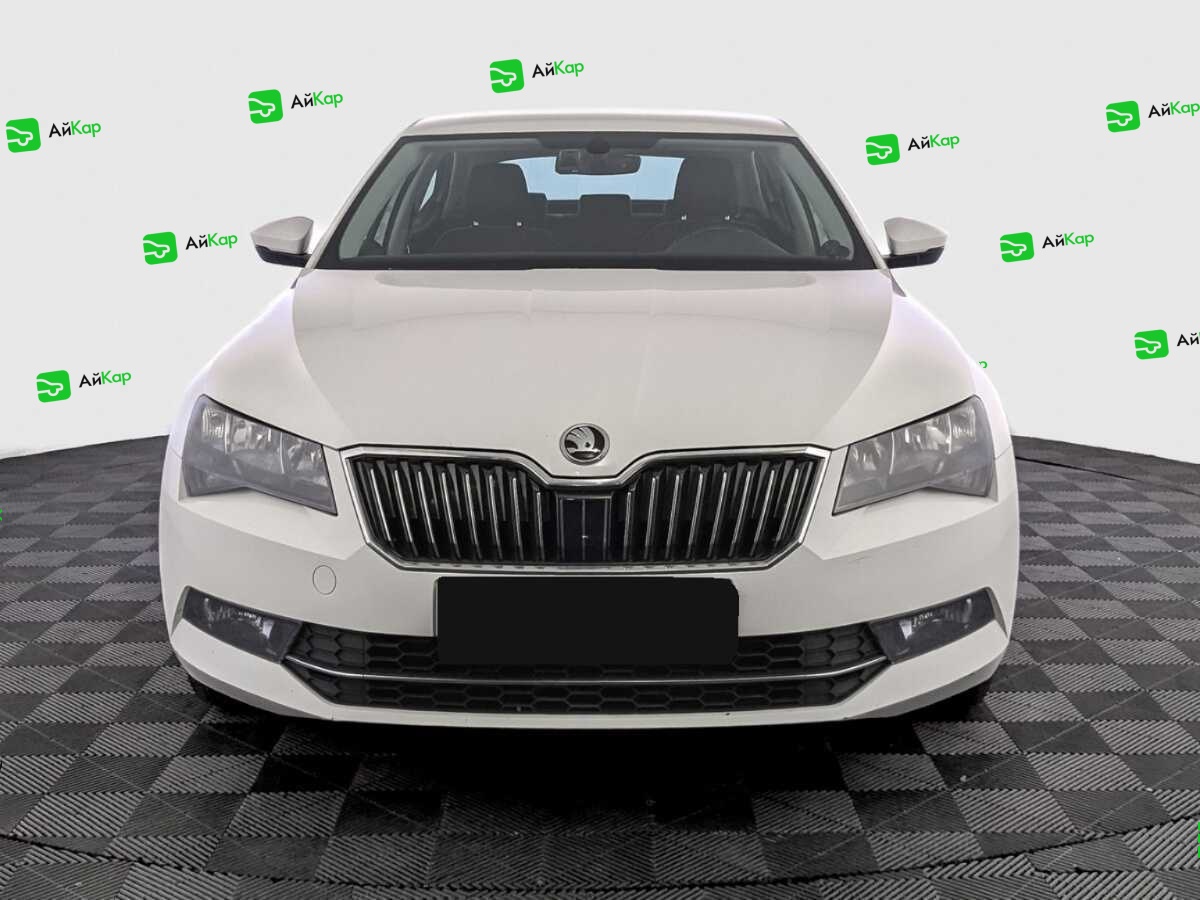 Skoda Superb с пробегом — 2017 год. Фото: #1