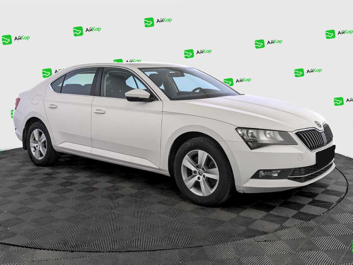 Skoda Superb с пробегом — 2017 год. Фото: #2