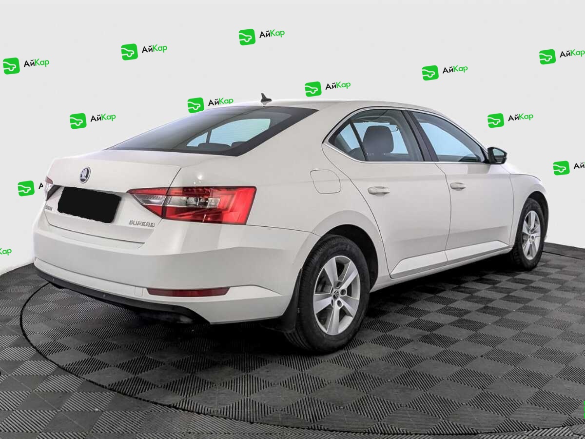 Skoda Superb с пробегом — 2017 год. Фото: #4