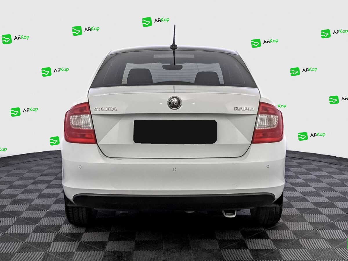 Skoda Rapid с пробегом — 2017 год. Фото: #5