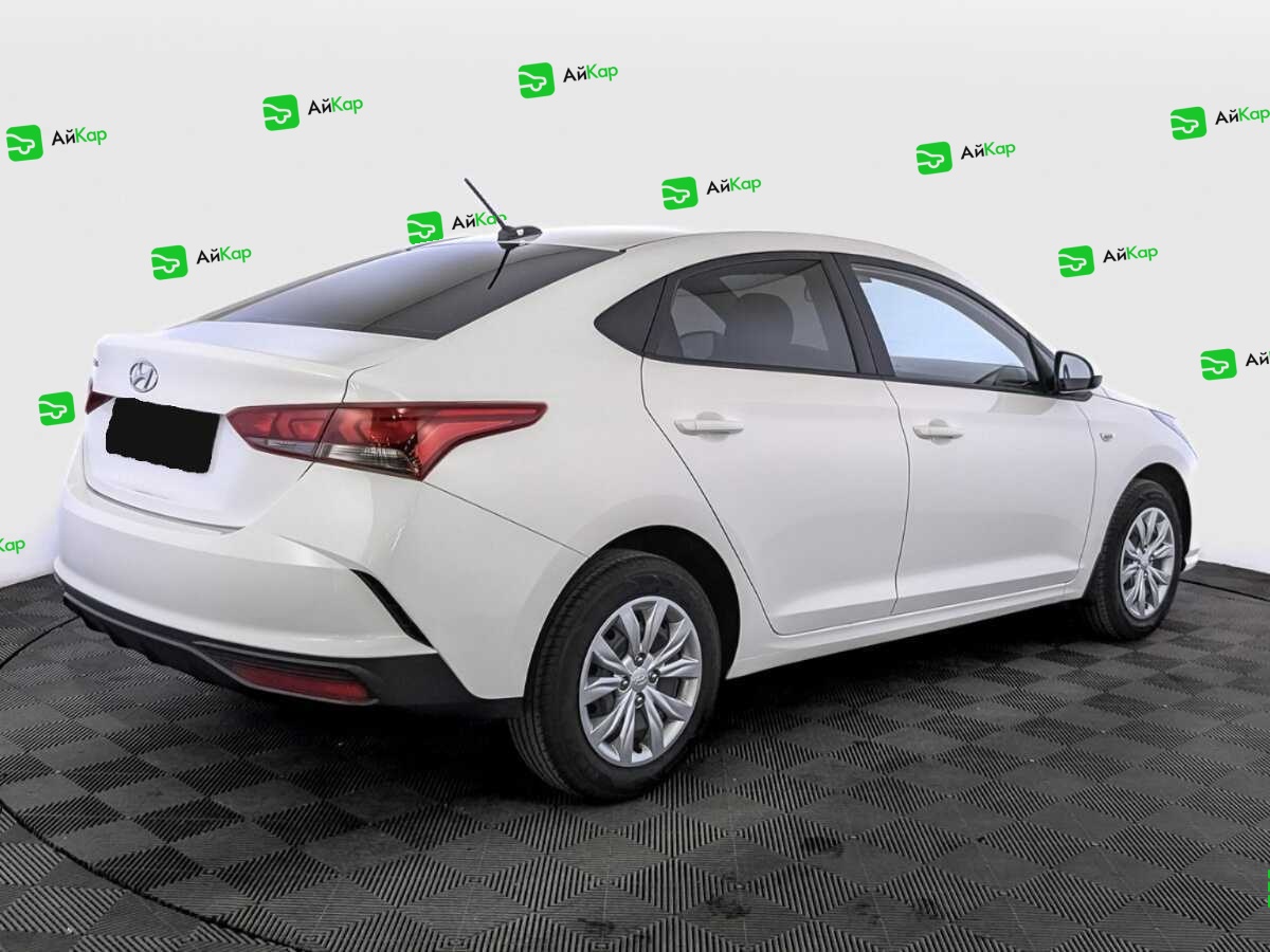 Hyundai Solaris с пробегом — 2022 год. Фото: #4