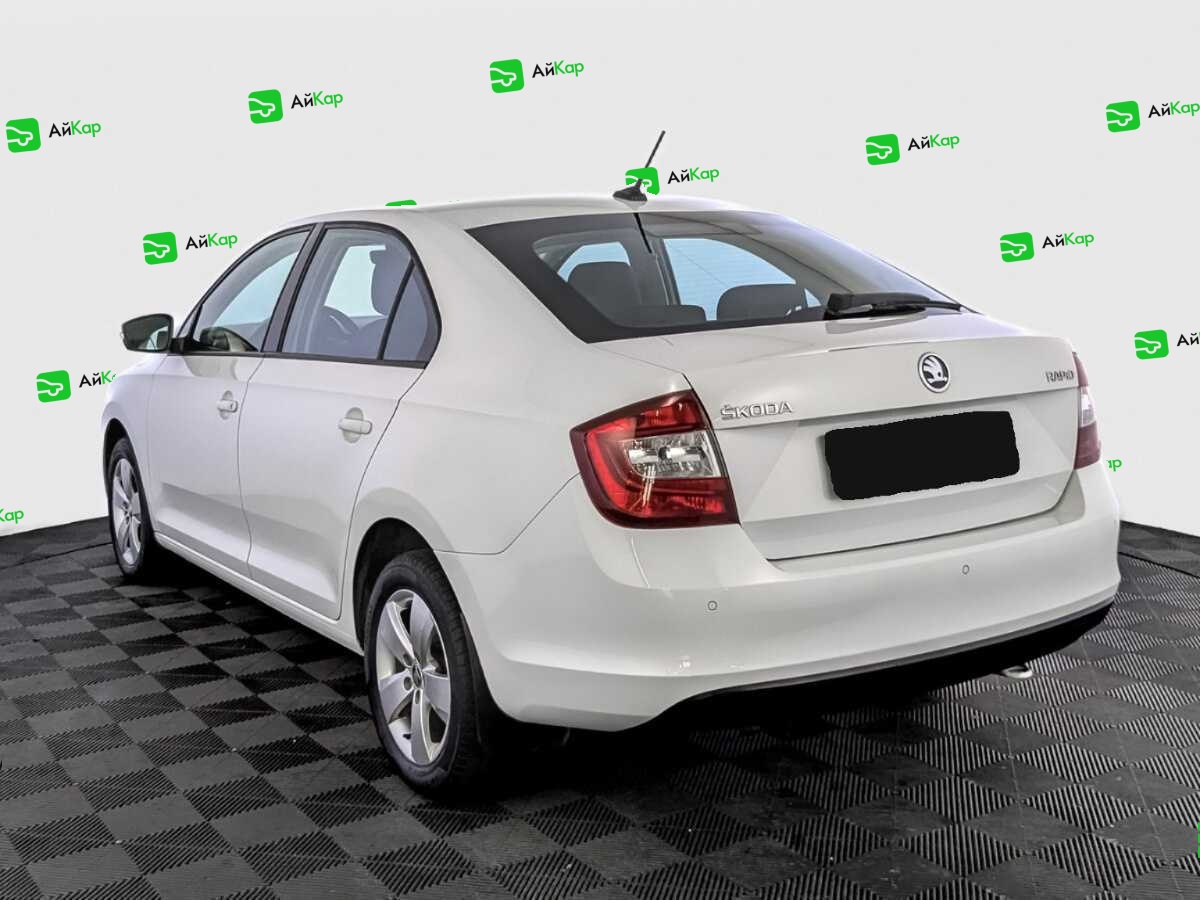 Skoda Rapid с пробегом — 2018 год. Фото: #6