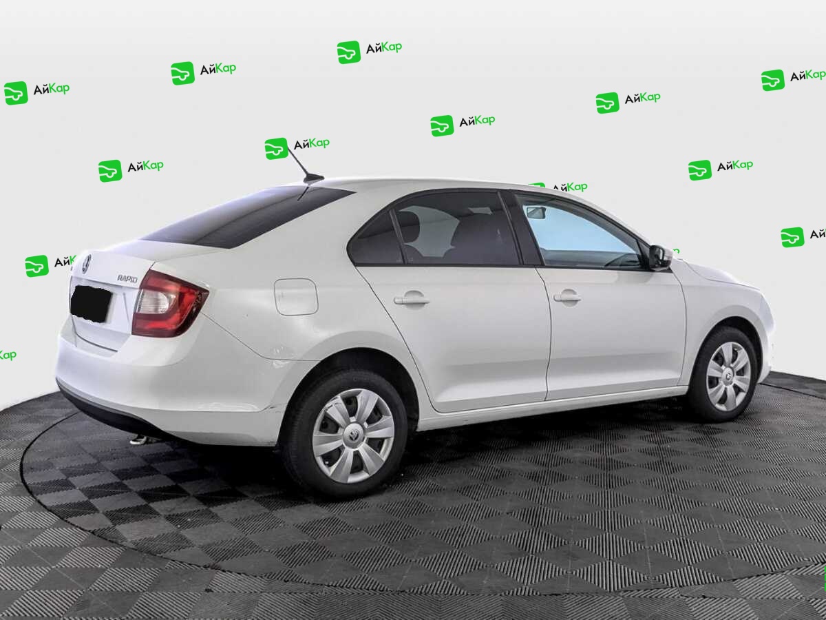 Skoda Rapid с пробегом — 2018 год. Фото: #4
