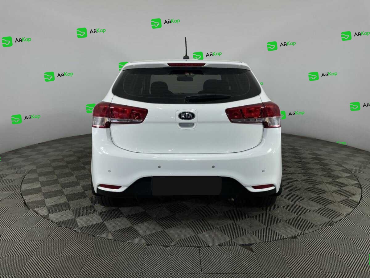 Kia Rio с пробегом — 2017 год. Фото: #2