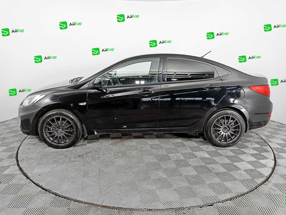 Hyundai Solaris с пробегом — 2013 год. Фото: #7