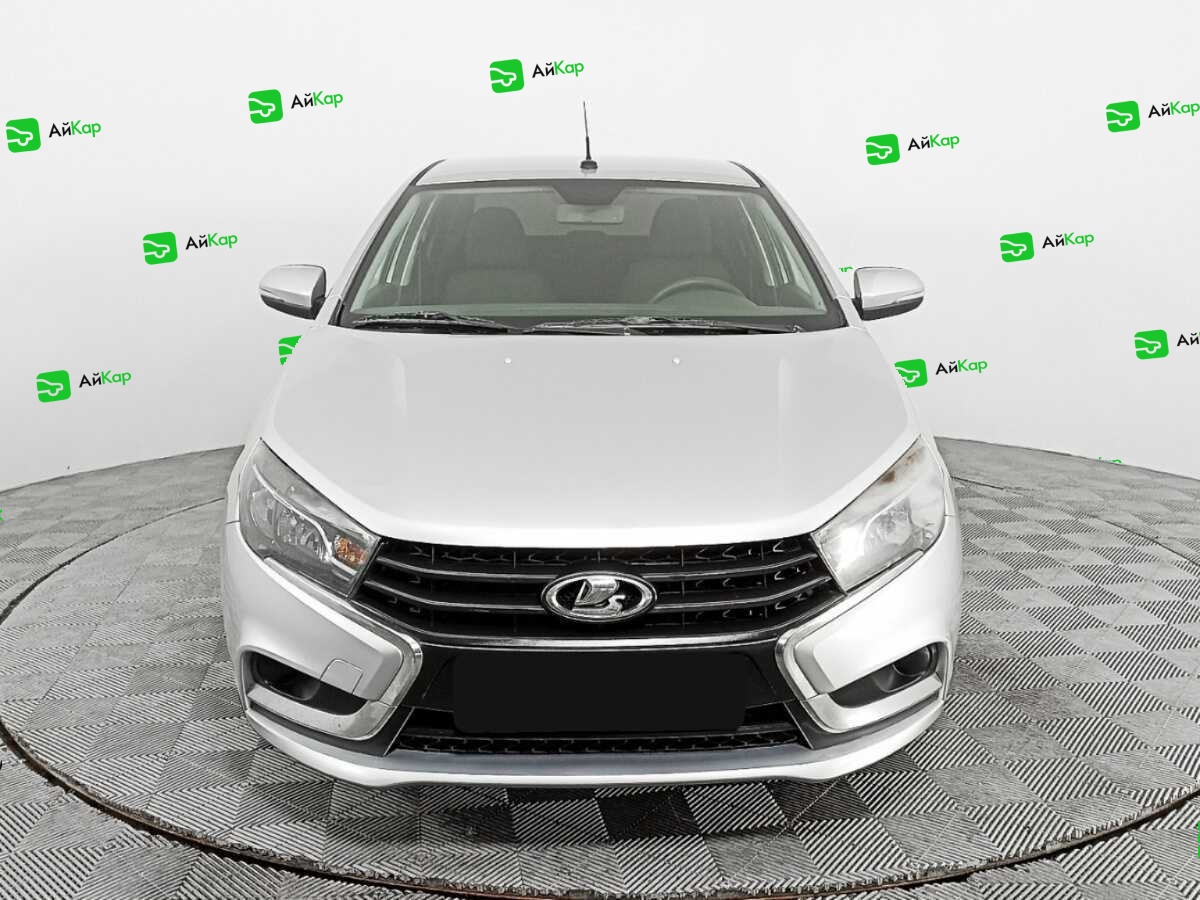 Lada (ВАЗ) Vesta с пробегом — 2015 год. Фото: #1