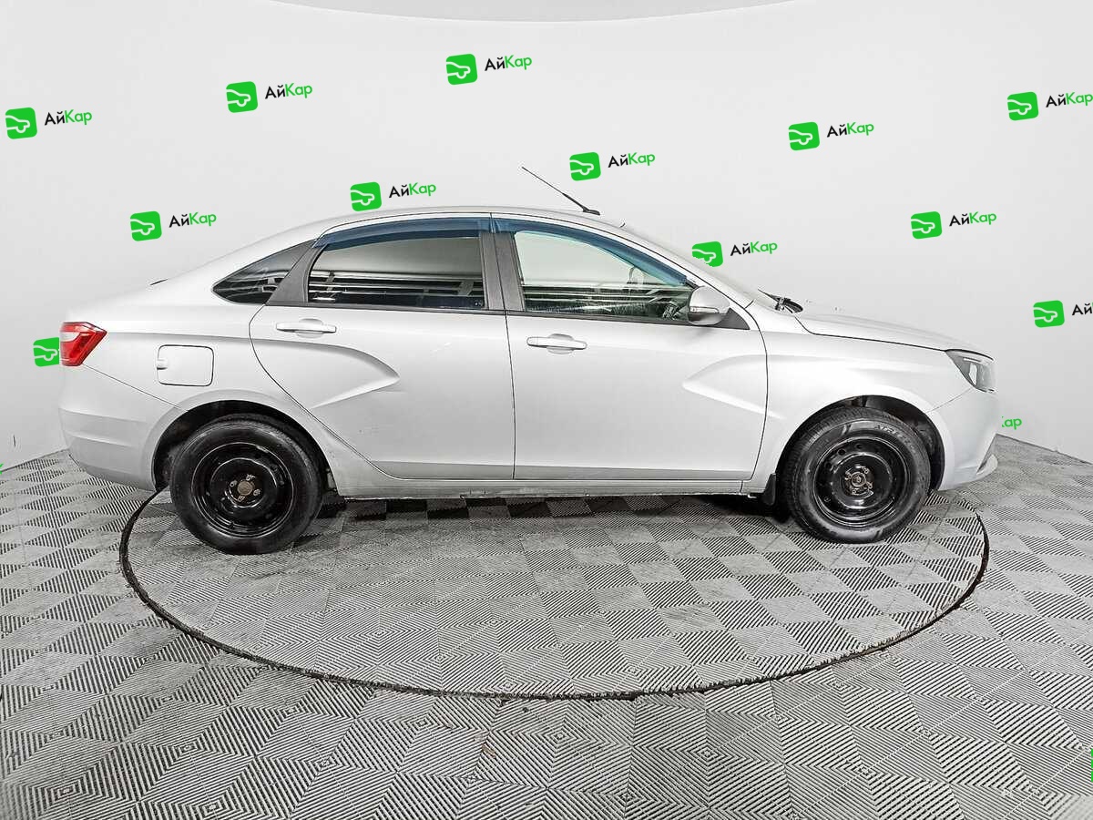 Lada (ВАЗ) Vesta с пробегом — 2015 год. Фото: #3