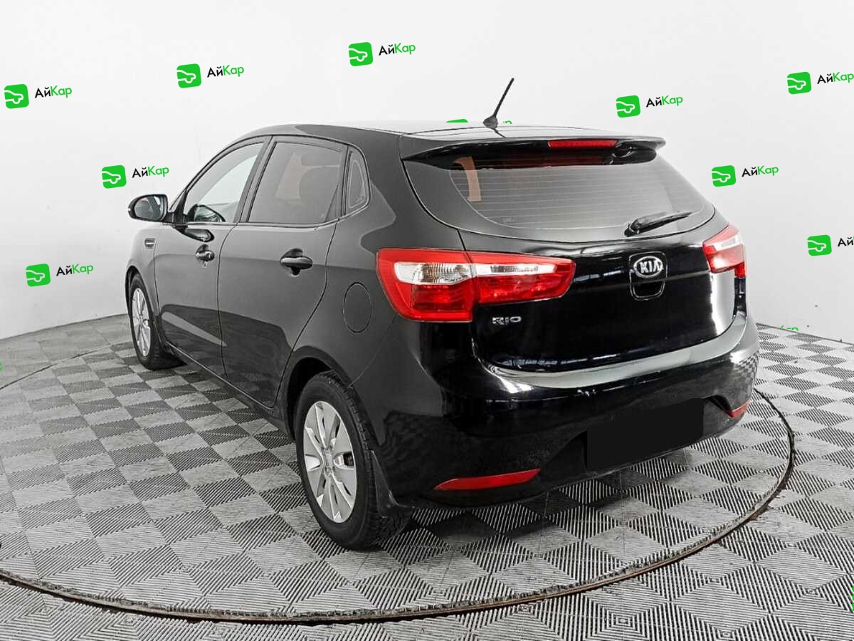 Kia Rio с пробегом — 2015 год. Фото: #5