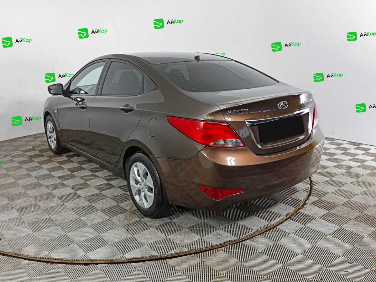 Hyundai Solaris с пробегом — 2015 год. Фото: #5