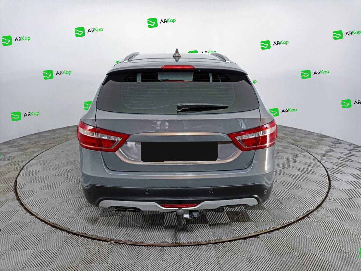 Lada (ВАЗ) Vesta с пробегом — 2017 год. Фото: #5