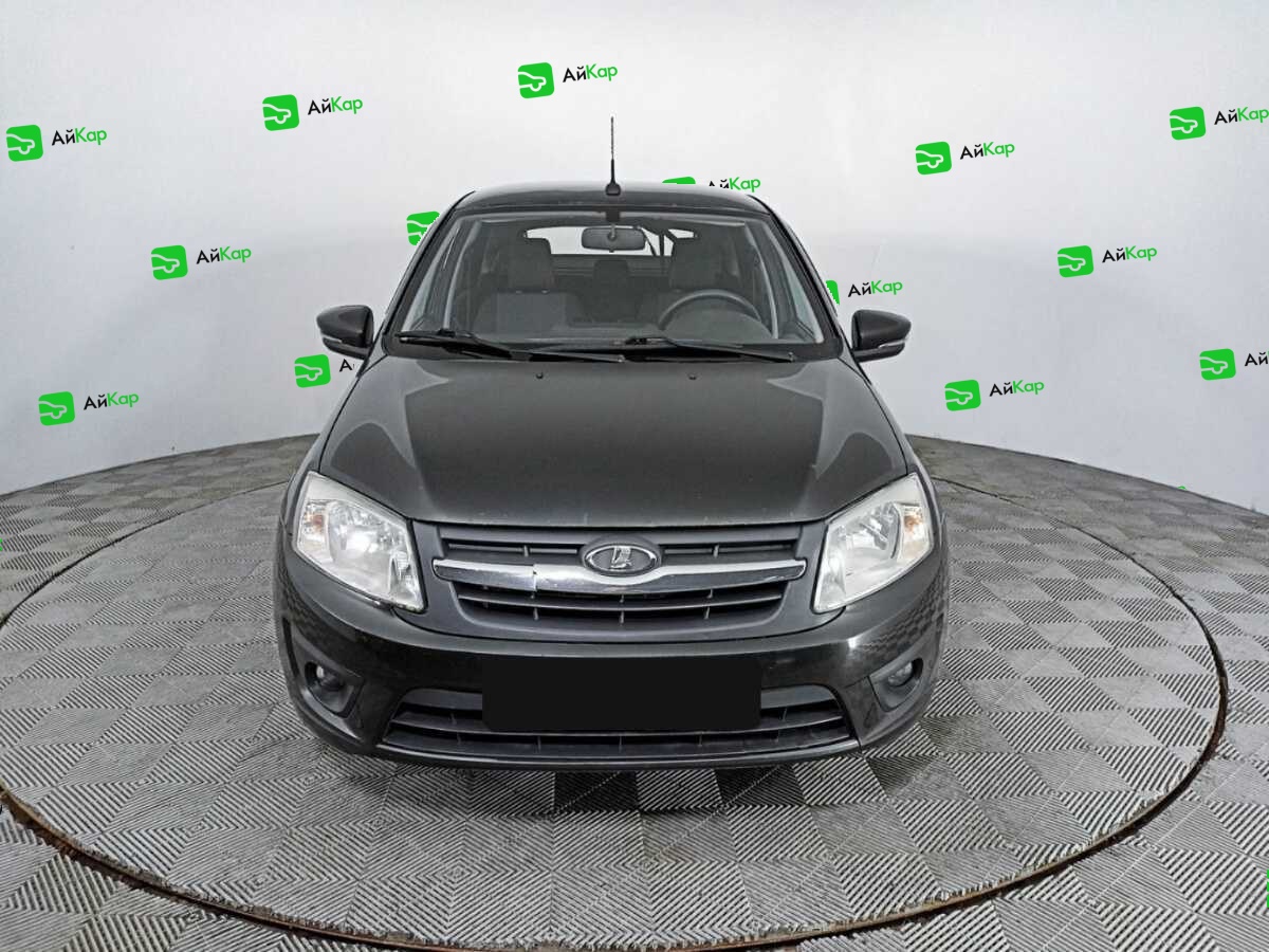 Lada (ВАЗ) Granta с пробегом — 2015 год. Фото: #1