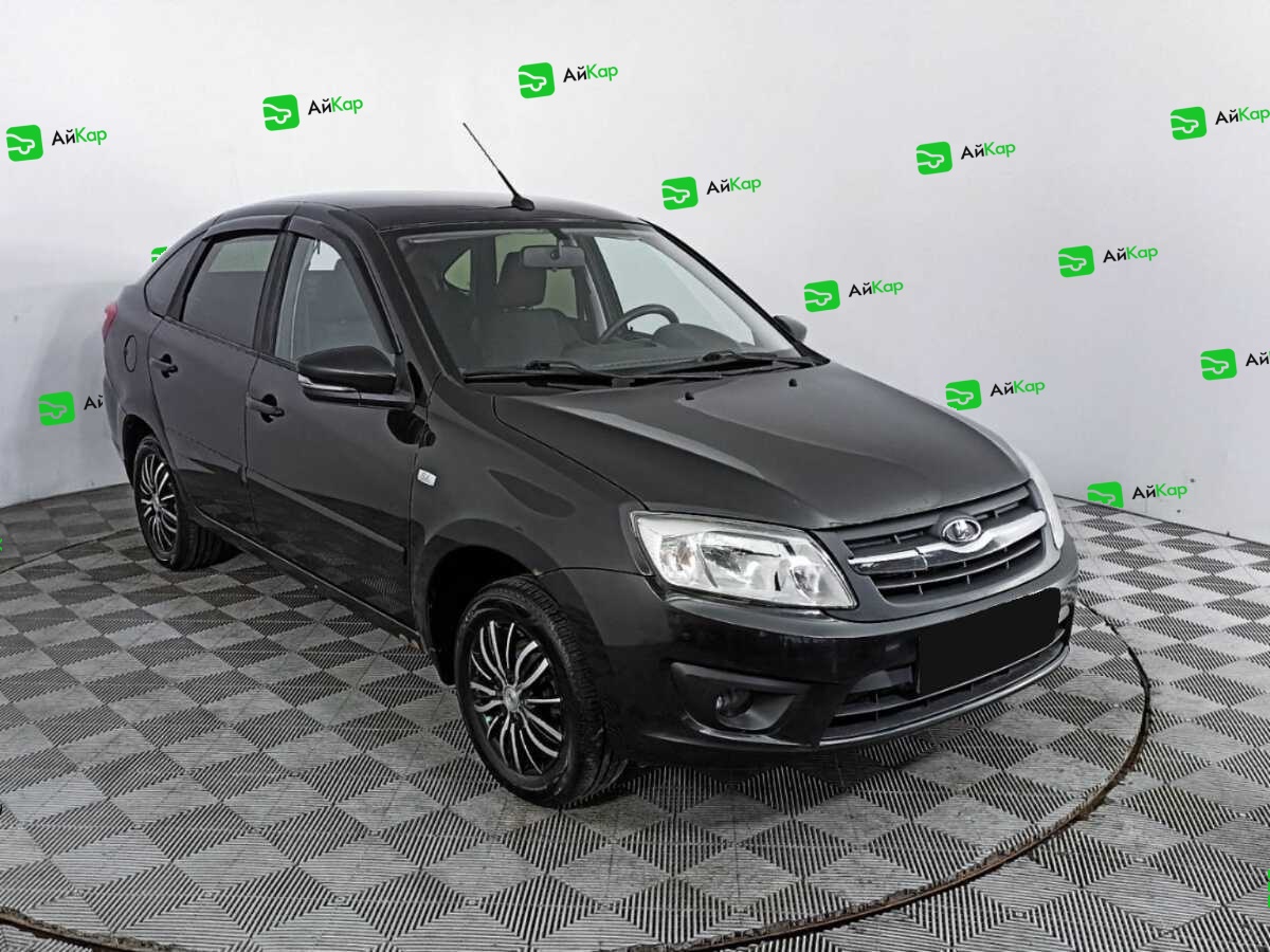 Lada (ВАЗ) Granta с пробегом — 2015 год. Фото: #2