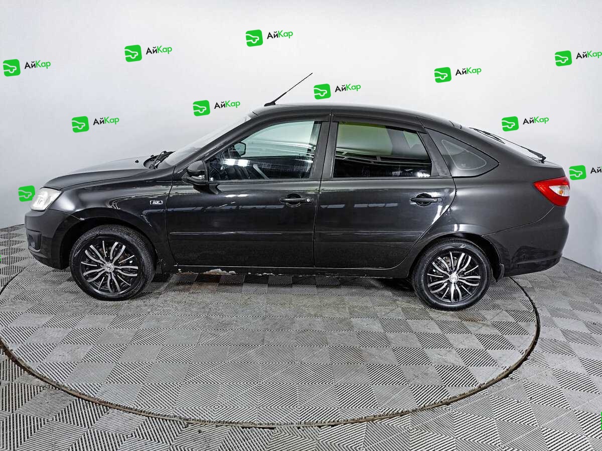 Lada (ВАЗ) Granta с пробегом — 2015 год. Фото: #7