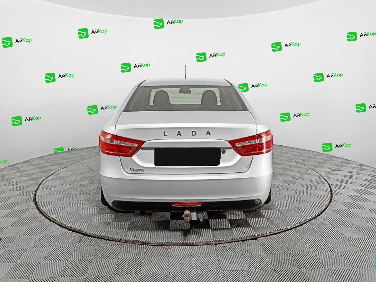 Lada (ВАЗ) Vesta с пробегом — 2017 год. Фото: #5