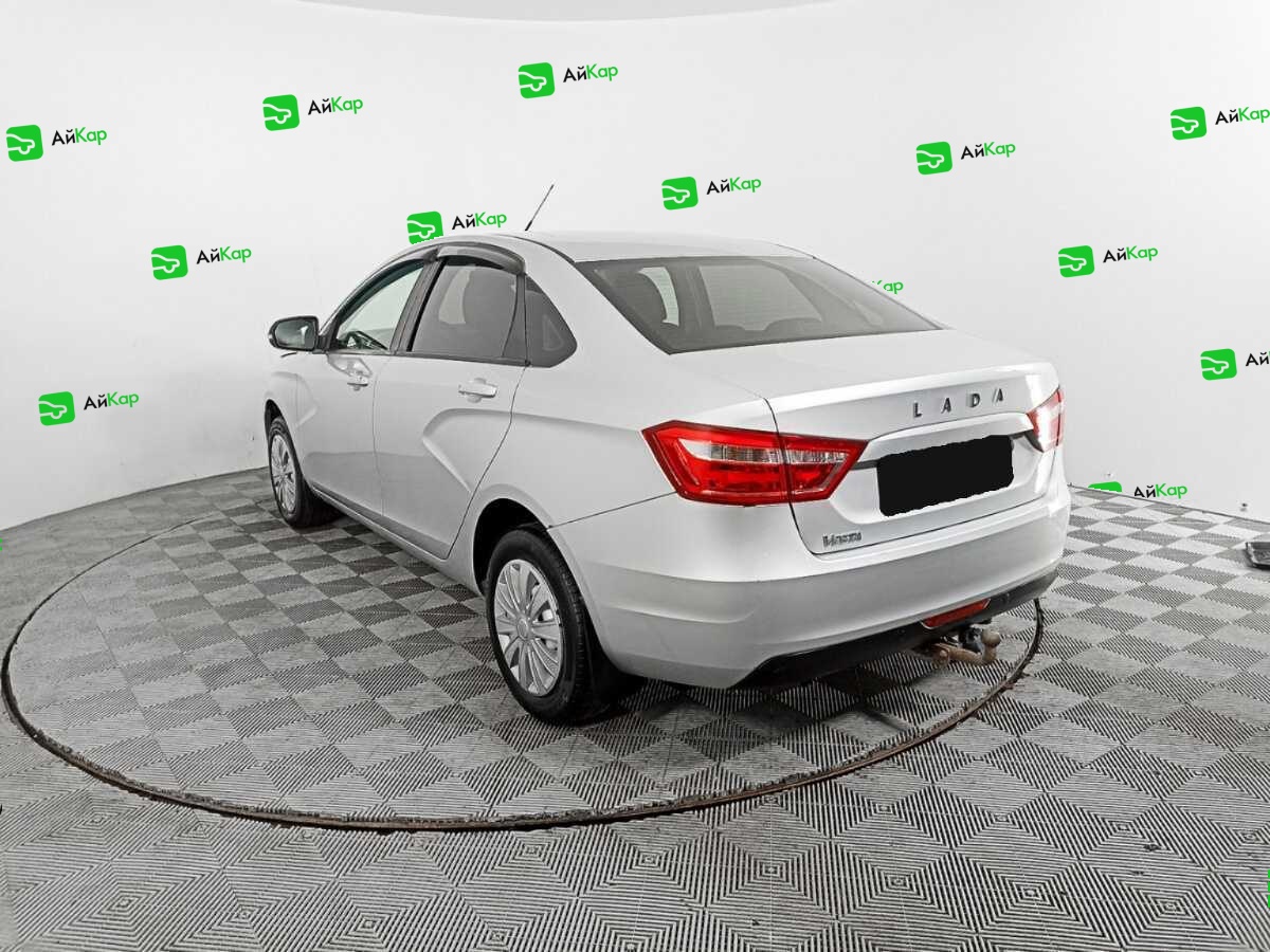 Lada (ВАЗ) Vesta с пробегом — 2017 год. Фото: #6