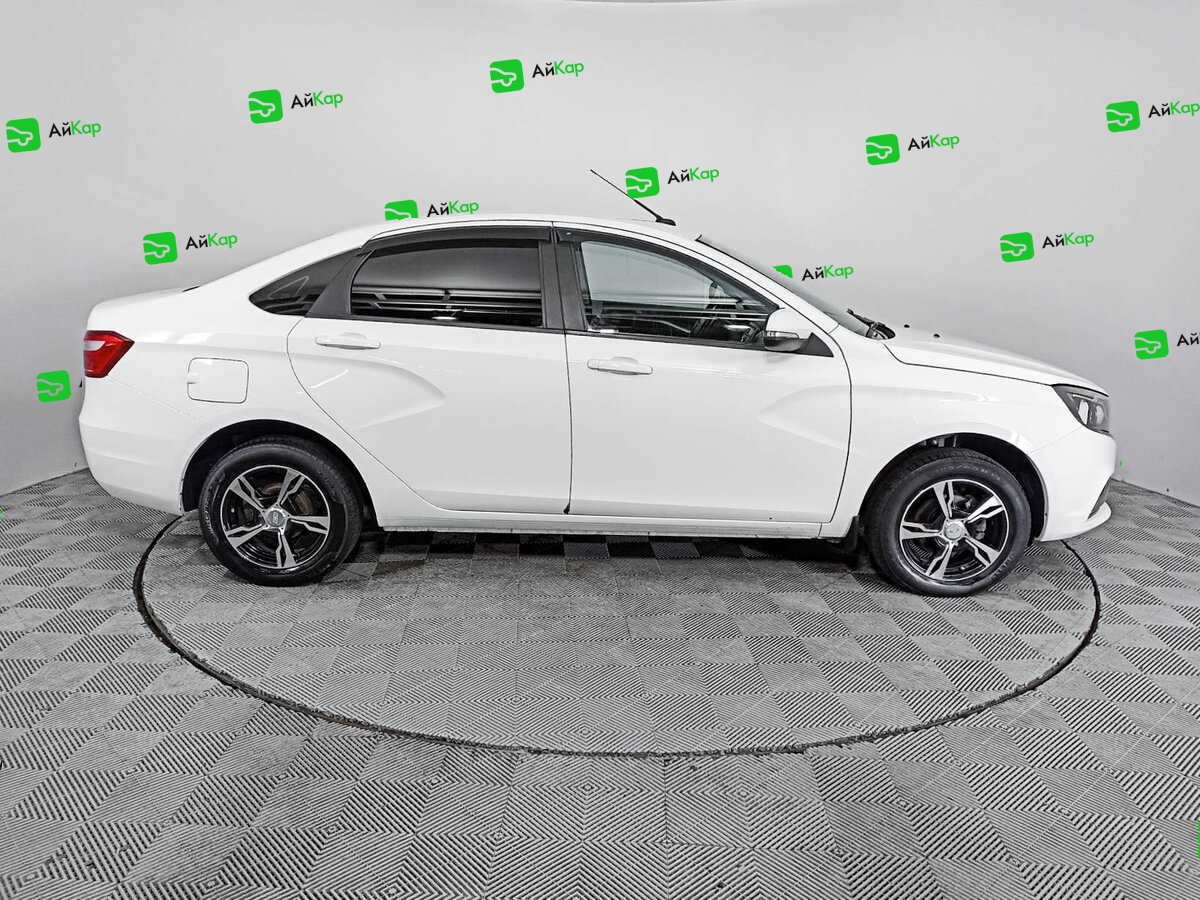 Lada (ВАЗ) Vesta с пробегом — 2017 год. Фото: #3