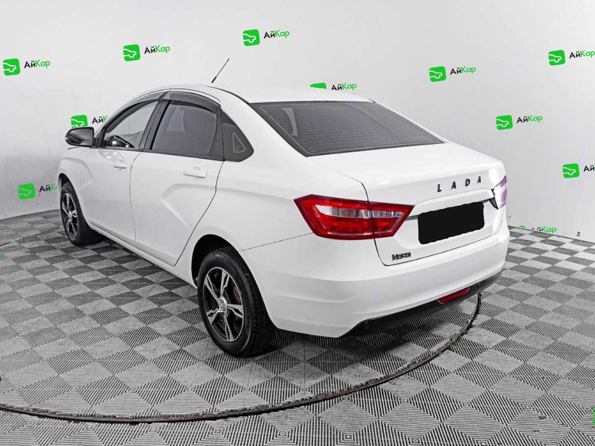 Lada (ВАЗ) Vesta с пробегом — 2017 год. Фото: #6