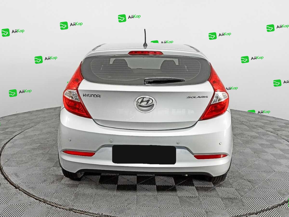 Hyundai Solaris с пробегом — 2015 год. Фото: #4