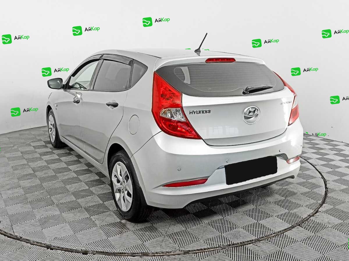 Hyundai Solaris с пробегом — 2015 год. Фото: #5