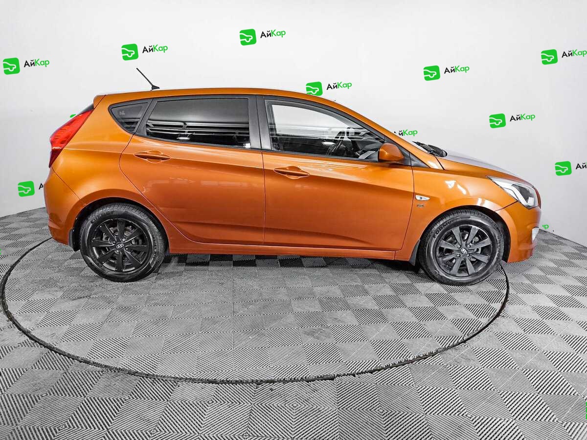 Hyundai Solaris с пробегом — 2014 год. Фото: #3