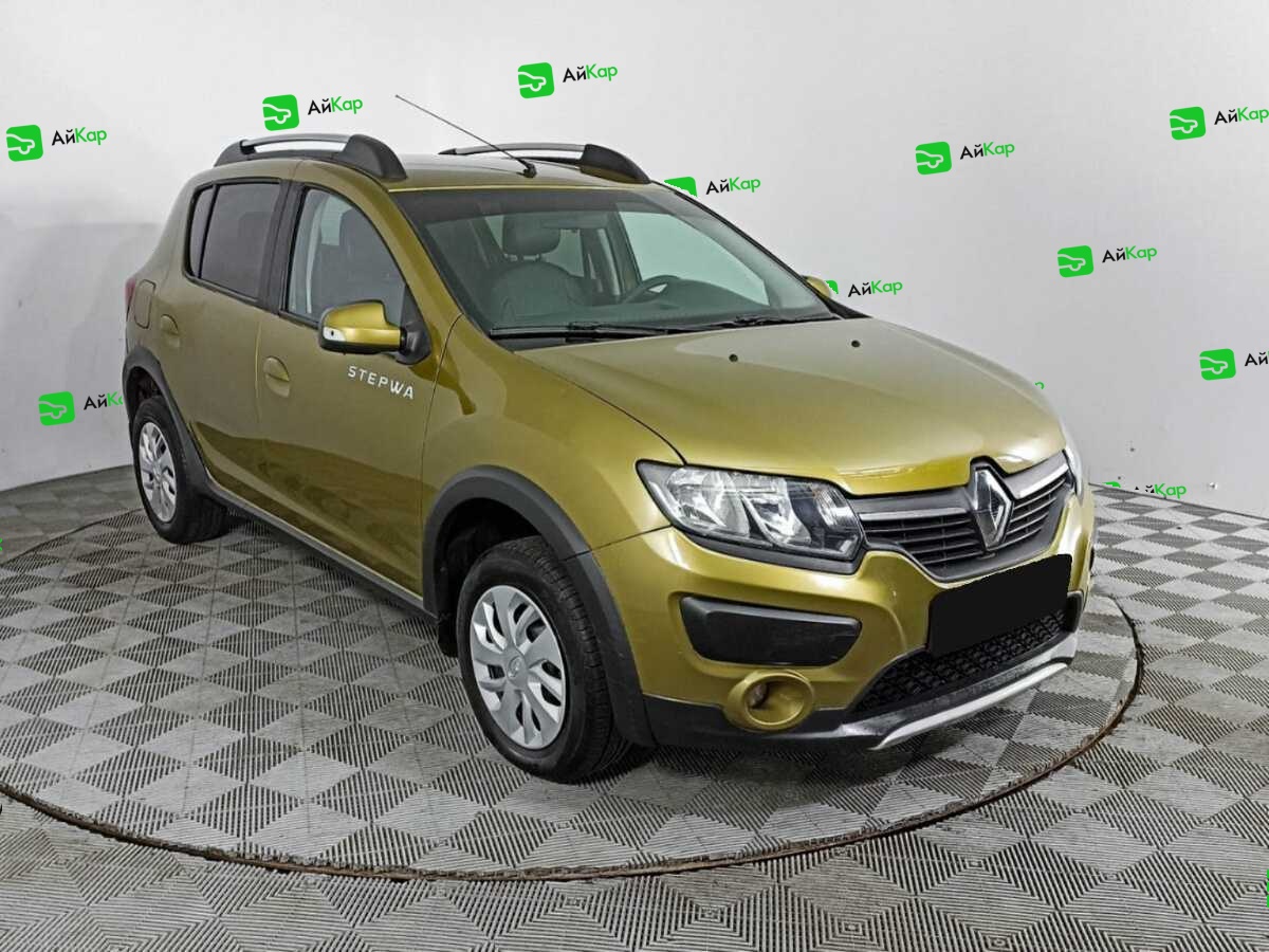 Renault Sandero с пробегом — 2017 год. Фото: #2