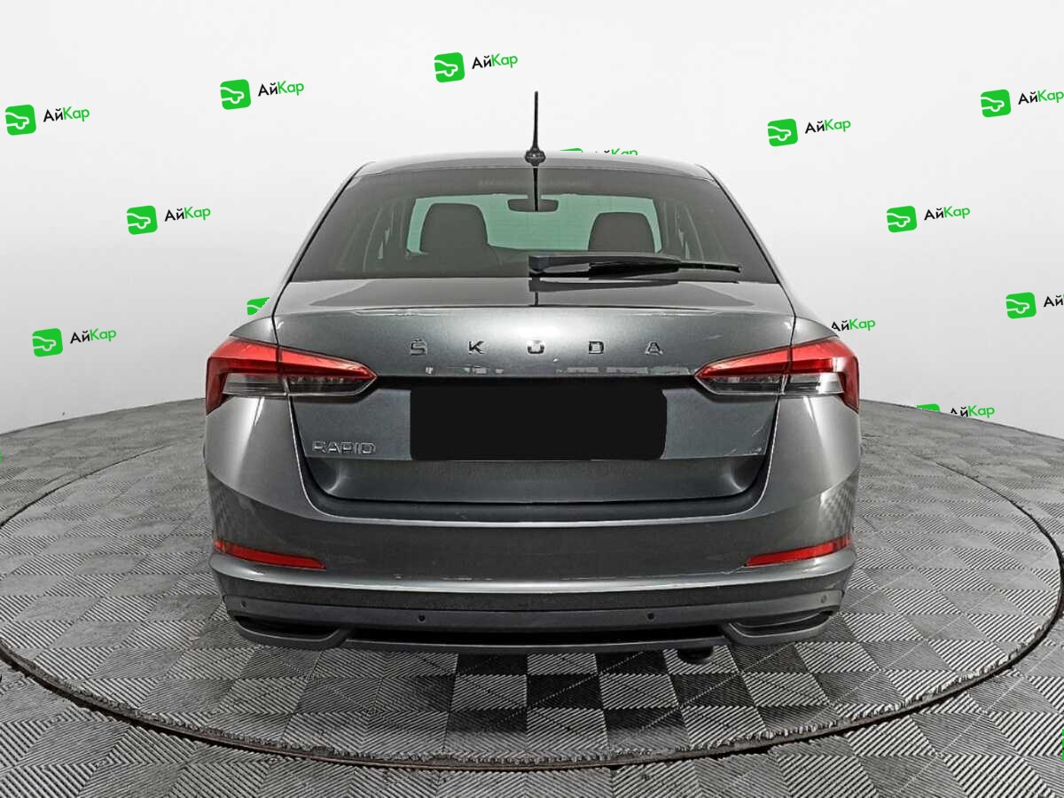 Skoda Rapid с пробегом — 2021 год. Фото: #5