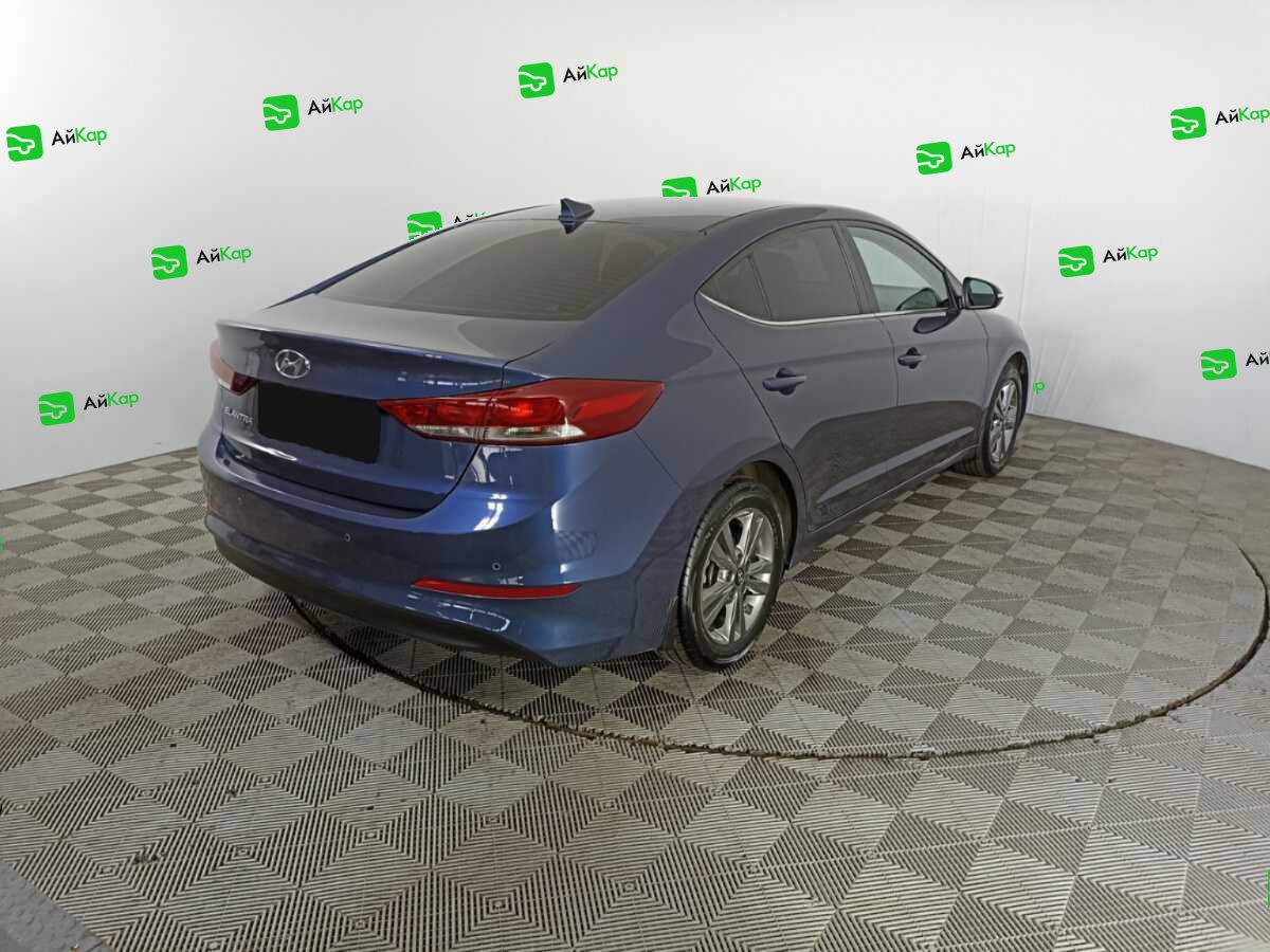 Hyundai Elantra с пробегом — 2018 год. Фото: #4