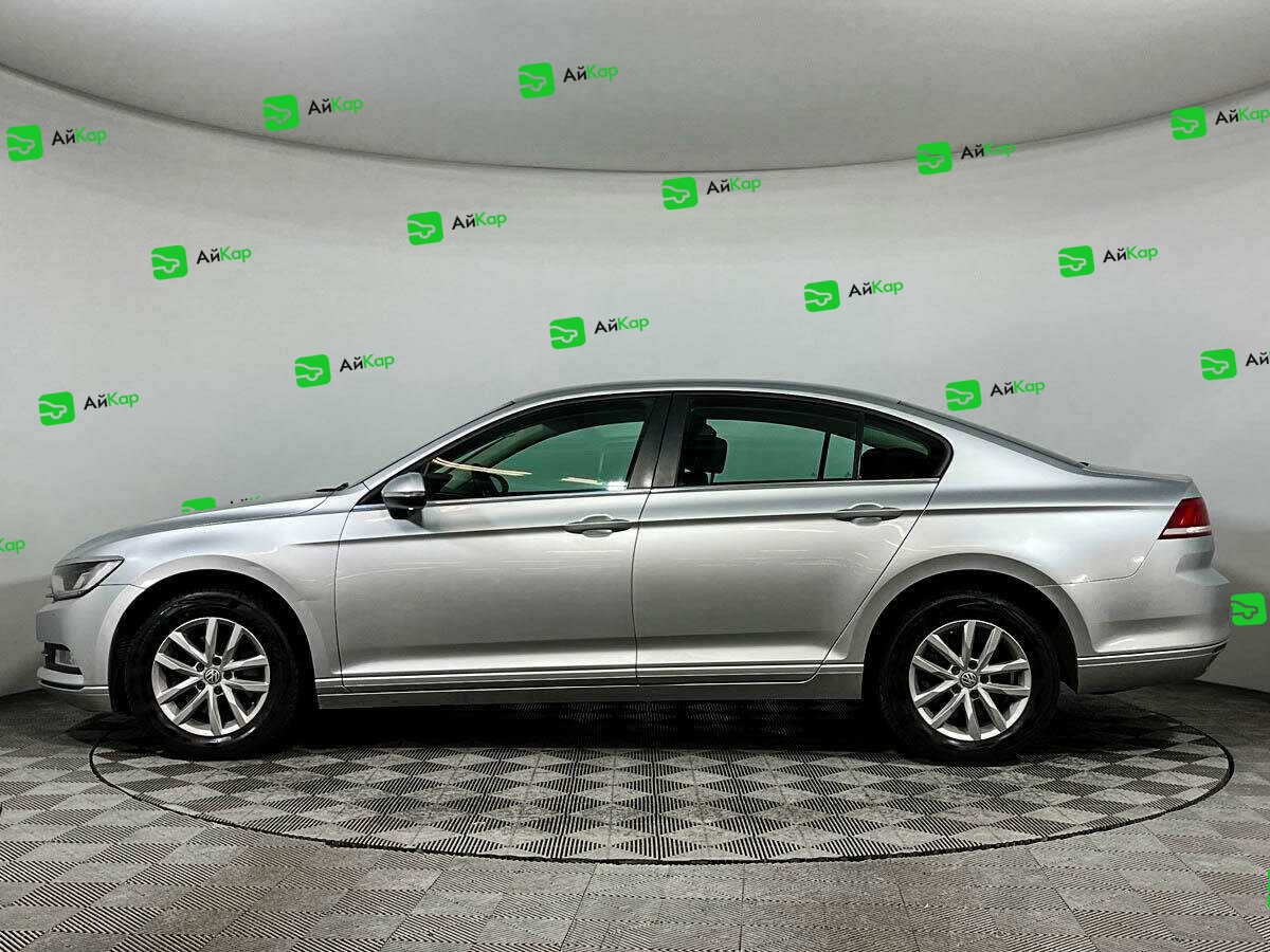 Volkswagen Passat с пробегом — 2016 год. Фото: #7