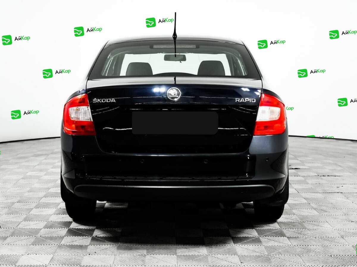 Skoda Rapid с пробегом — 2014 год. Фото: #5