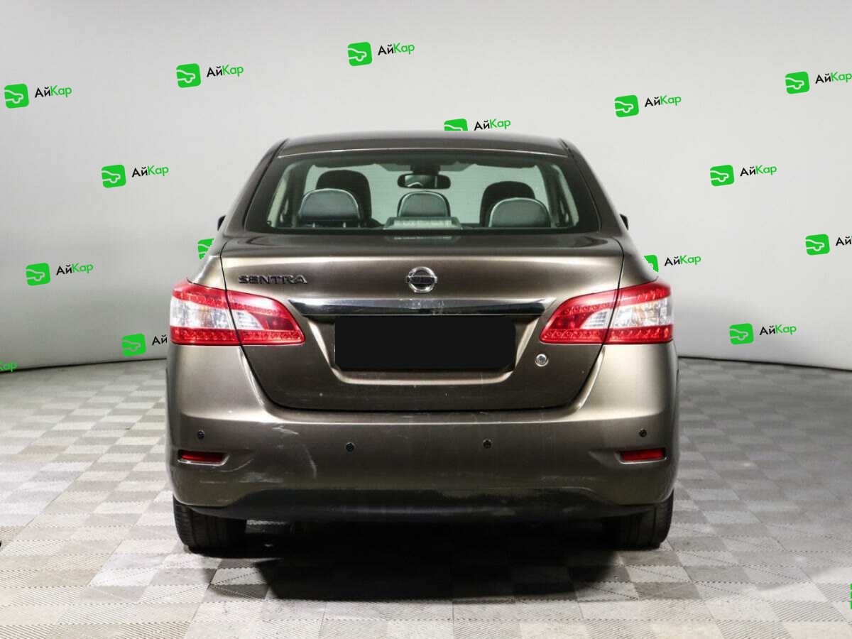 Nissan Sentra с пробегом — 2015 год. Фото: #4