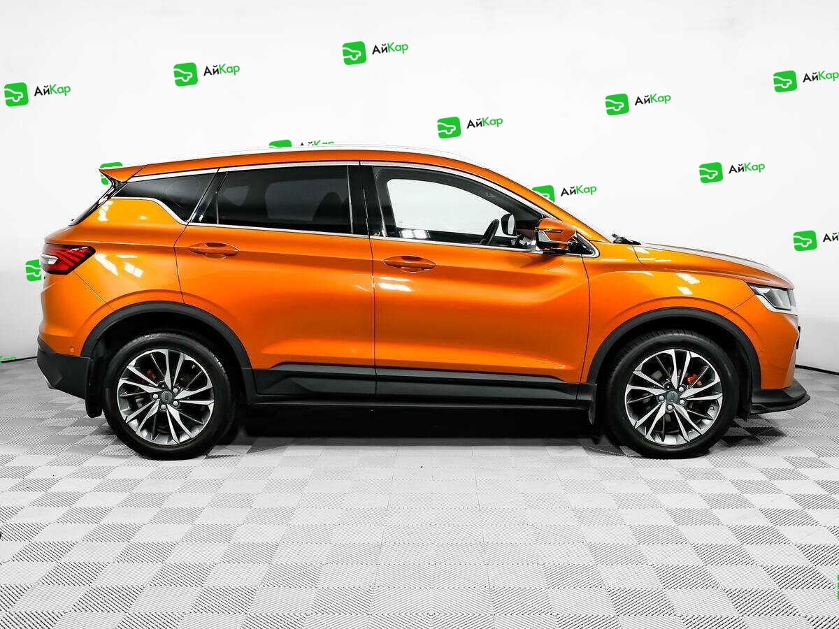 Geely Coolray с пробегом — 2020 год. Фото: #3